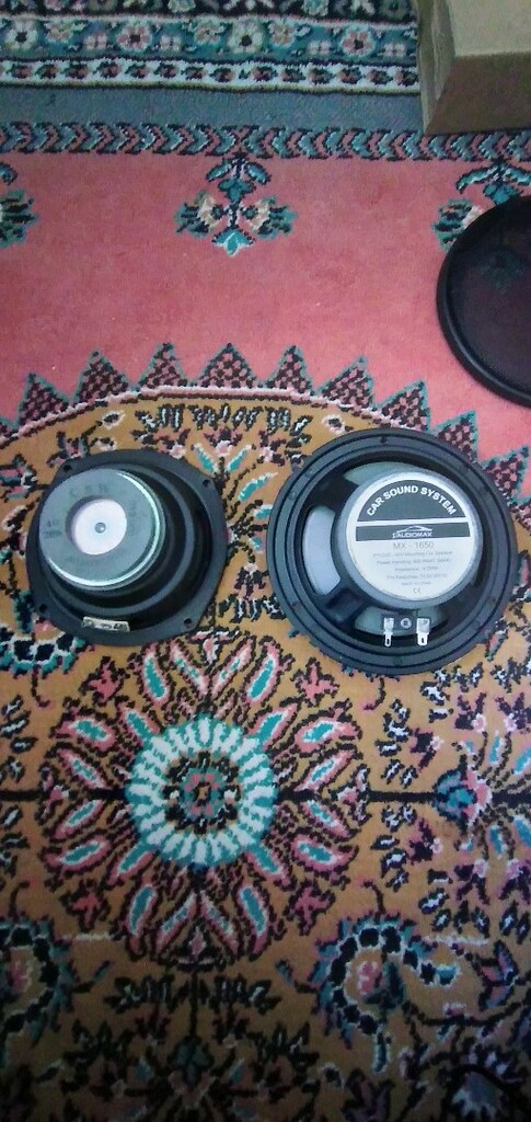 kolon 1 adet audiomax 1 adet baas CSW bunlar sıfır tek tek adet kaldı - 2