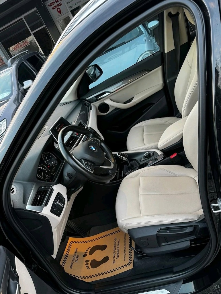 BMWX1 - 4
