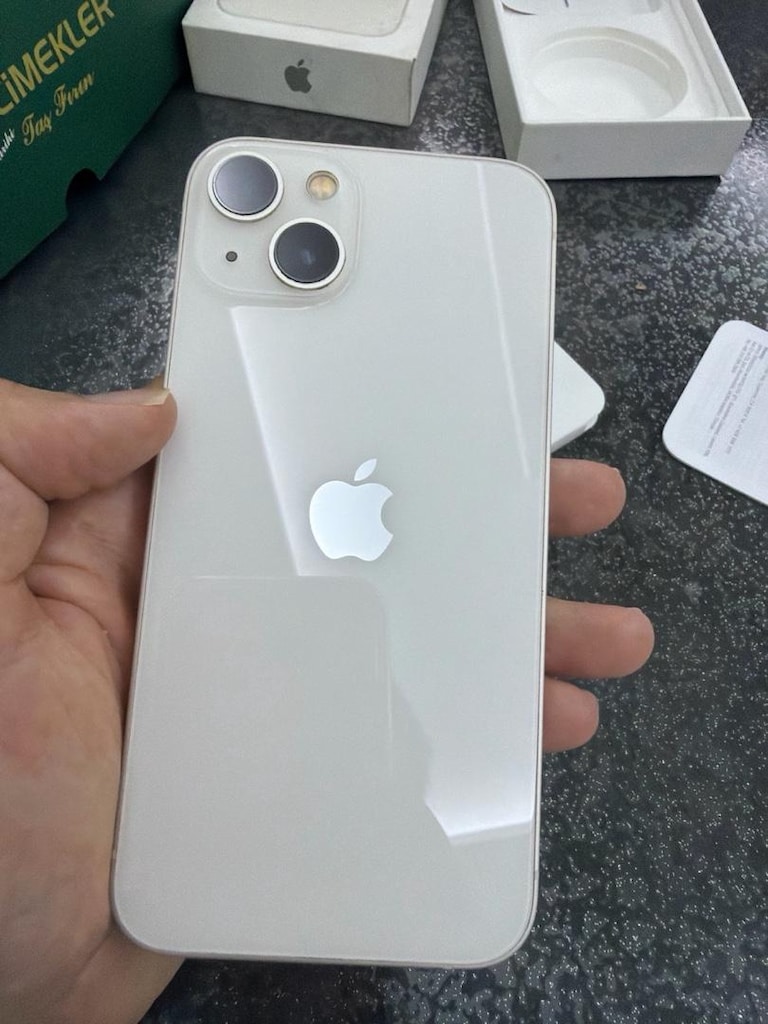 iPhone 13 128GB - 2