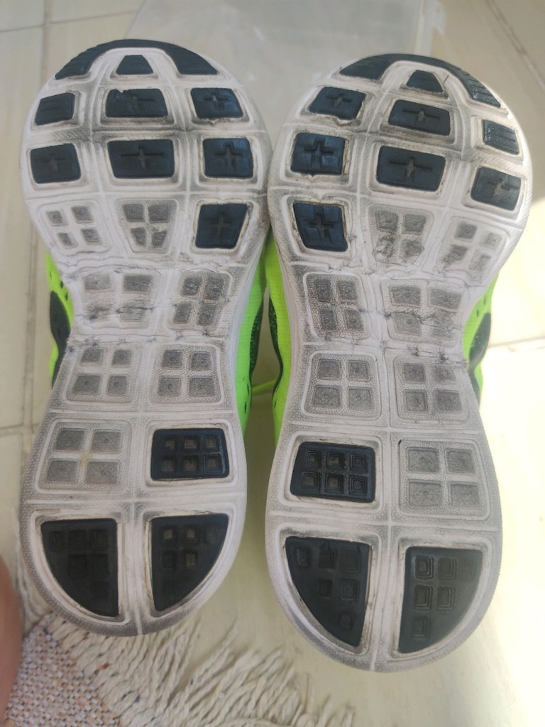 Nike koşu ayakkabısı - 4