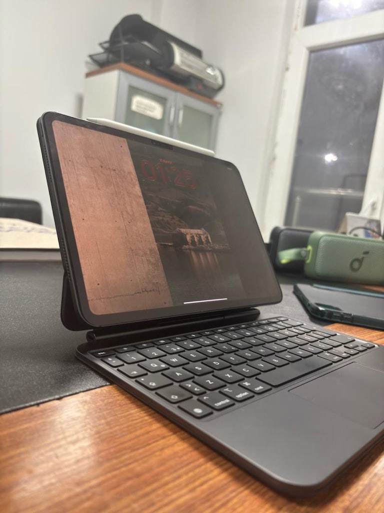 İpad Pro M5 İşlemcili 7. Nesil - 9