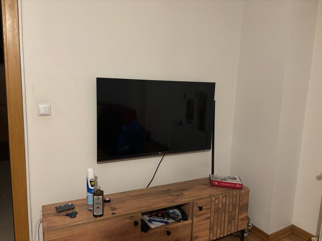 LG SMART TV 47LM660S