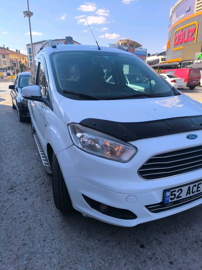 Ford Courier Otomobil - 3