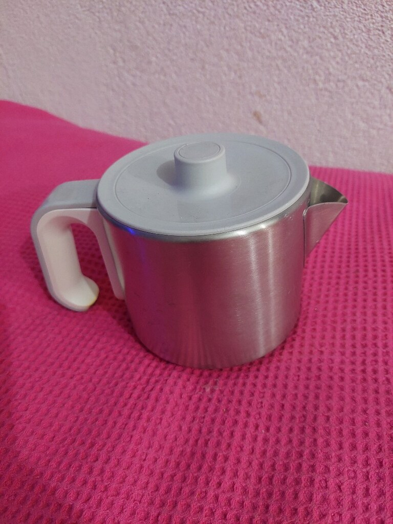 Çaycı demliği. Demlik. 750 ml. Alt taban ölçüsü 10.6 cm.Adet fiyatıdır - 12