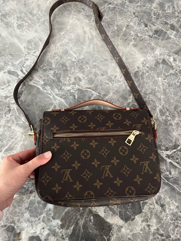 Louis Vuitton - 2