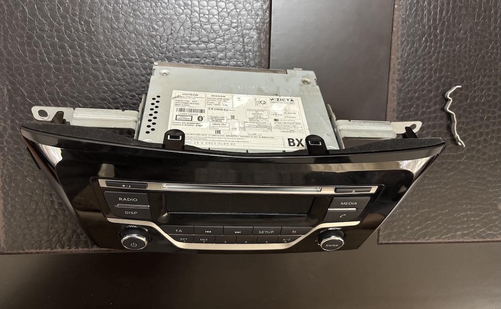 NİSSAN QASHQAİ J11 2015 MODEL RADYO KONTROL PANELİ - 2