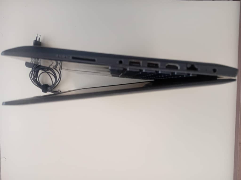 LENOVO LAPTOP - 8