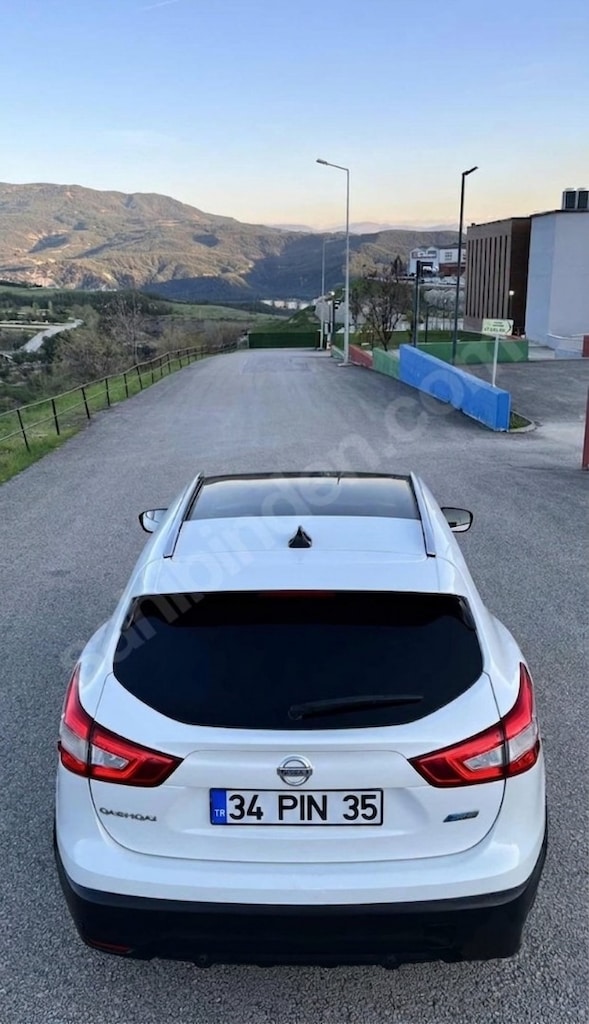 Beyaz İnci Nissan Qashqai Tekna Skypack 1.5DCI - 3