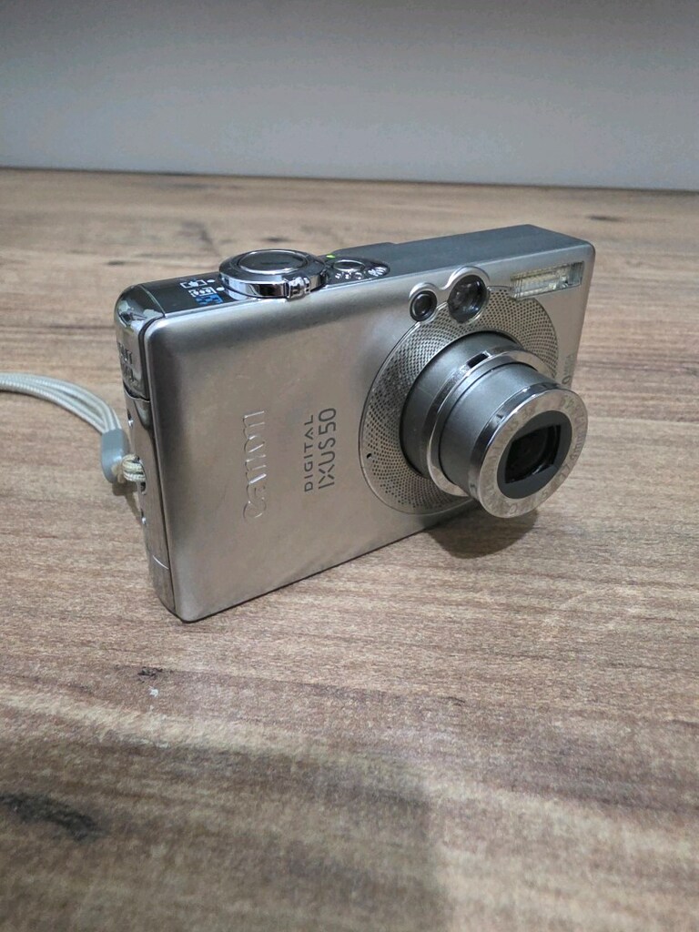 Canon Digital IXUS 50 - 2