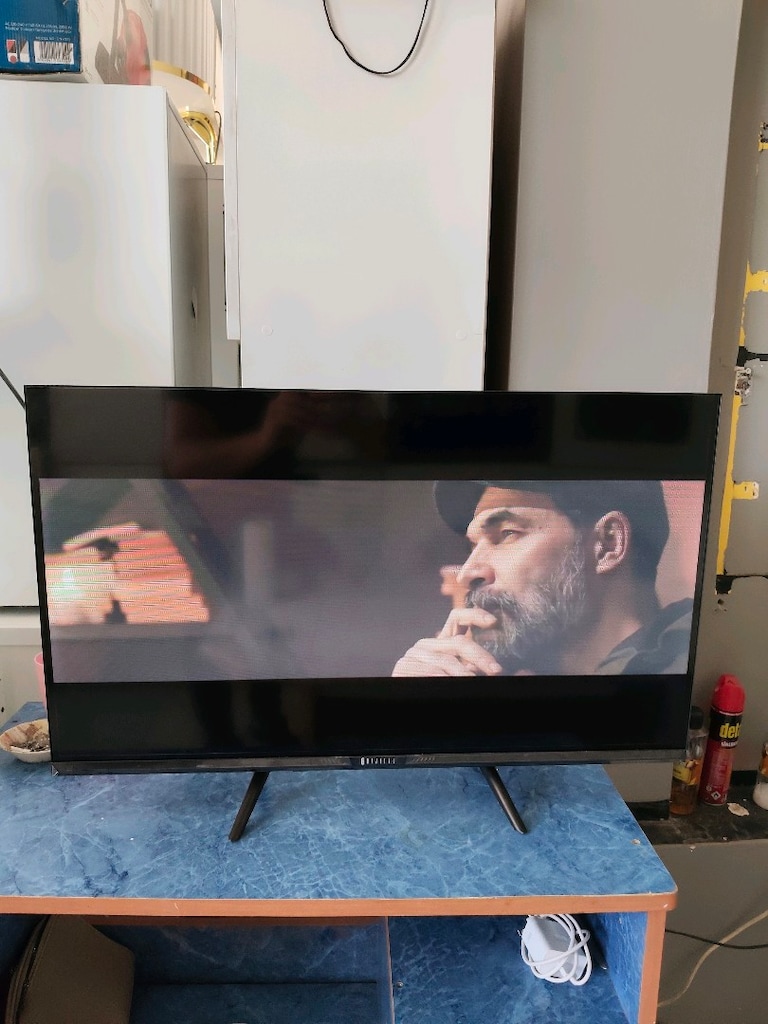 TV 82 ekran dijitsu Android - 2