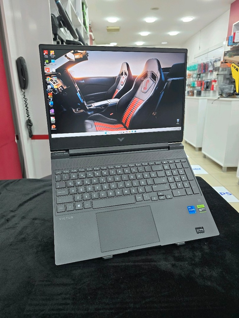 HP VICTUS 15-FA1082NT GAMING LAPTOP – RTX 4060! - 17