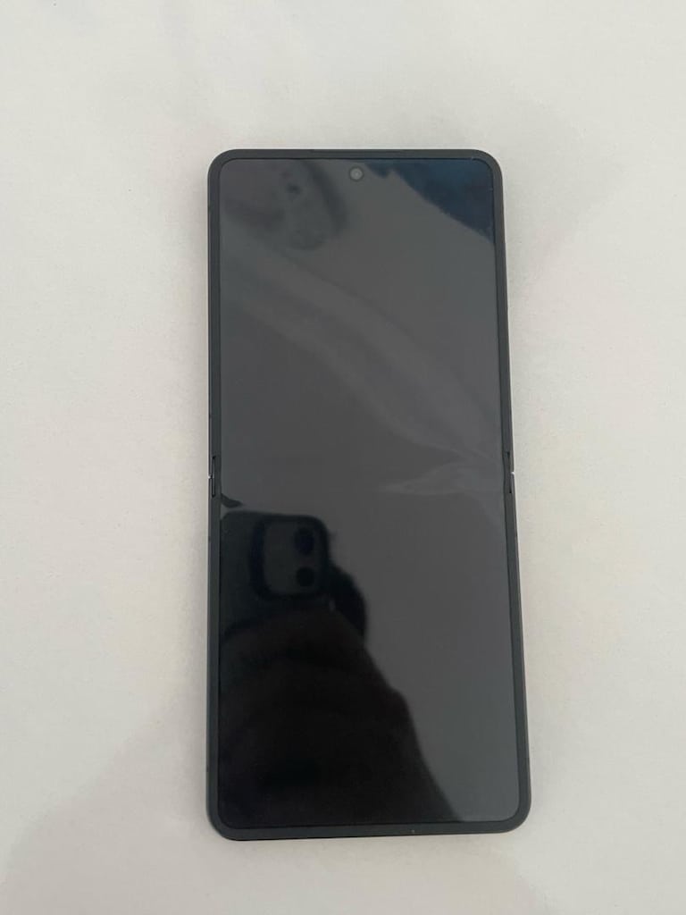 Samsung Galaxy Z flip 7 - 4