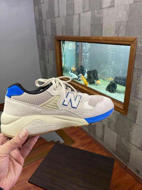 NEW BALANCE SPOR AYAKKABI 42.5 NUMARA