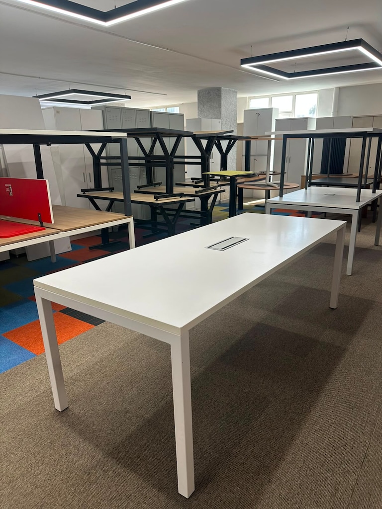 KLAS OFİS ÜSKÜDAR 220x90 TOPLANTI MASASI İKİNCİ EL - 4