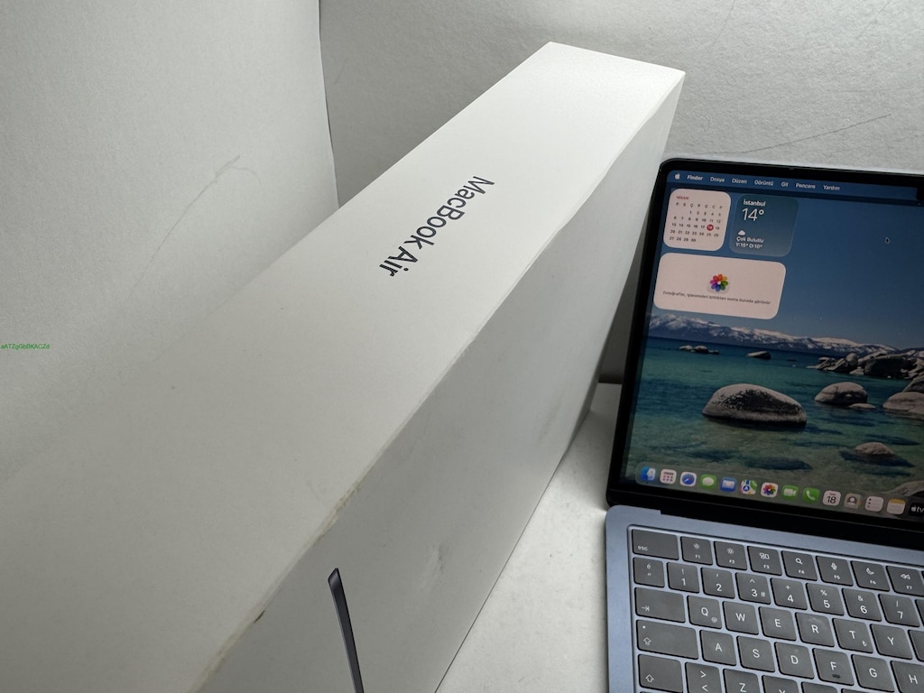 MACBOOK AİR 2022 M2 İŞLEMCİ 16 GB RAM 256 NVME KUTU + FATURA - 2