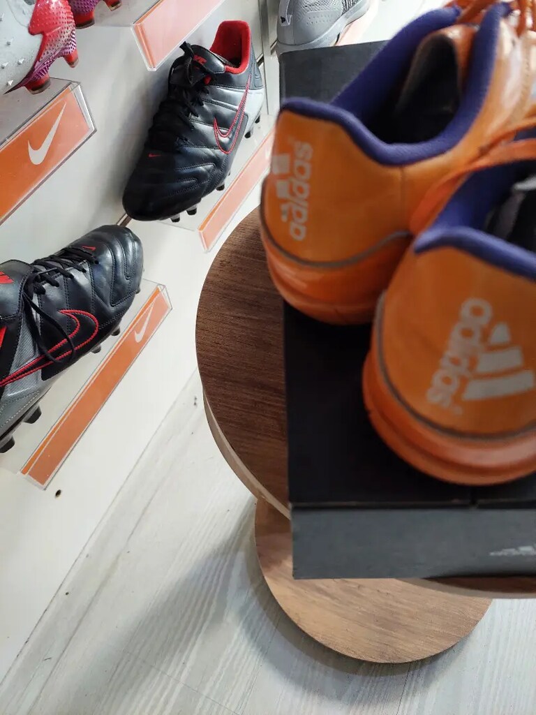 Orjinal Adidas 38.5 numara halı saha ayakkabısı İKİNCİ EL - 4