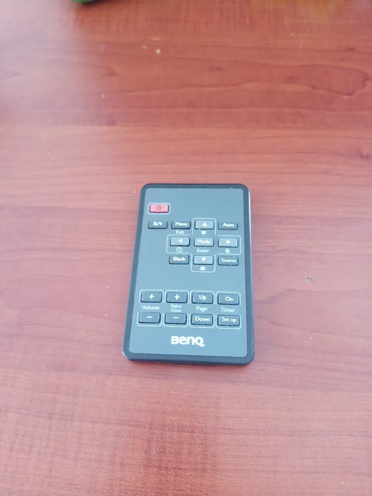 BenQ projektör kumandası sağlam çalışır durumda - 2
