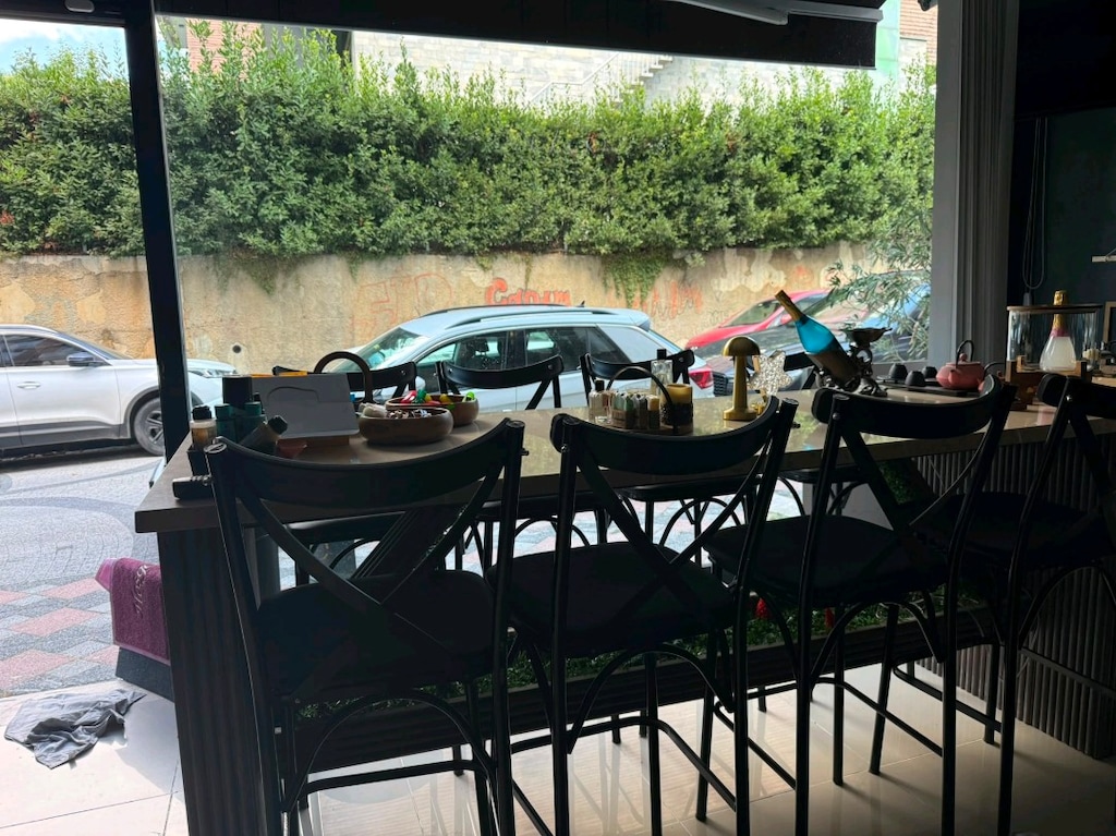 Led ışıklı masa 10 sandalyeli kafe takım - 7