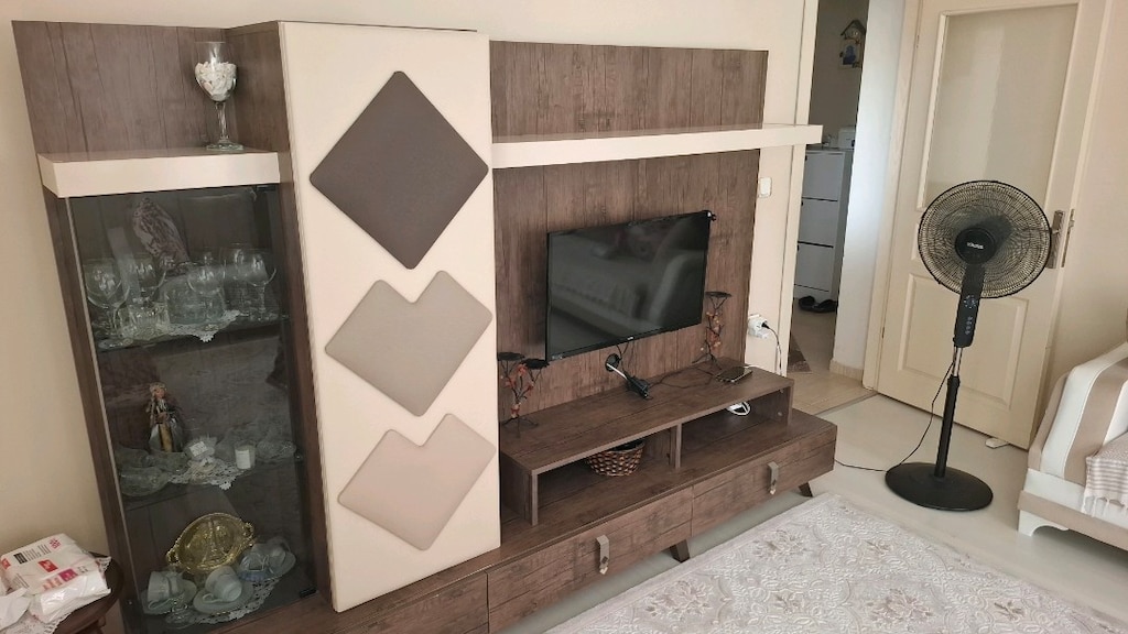 TV Ünitesi - 2