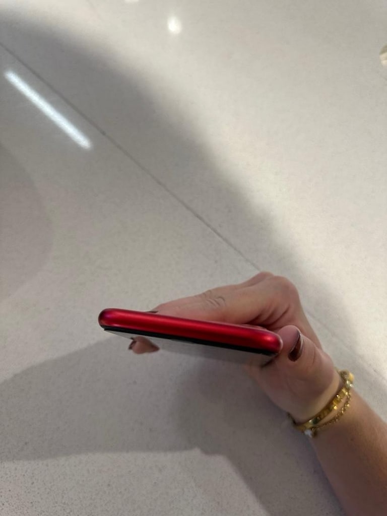iPhone 11 64gb pil 98 - 2