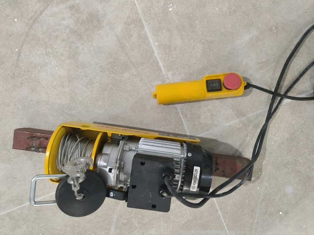 Mini Elektrikli Kumandalı Vinç - 4