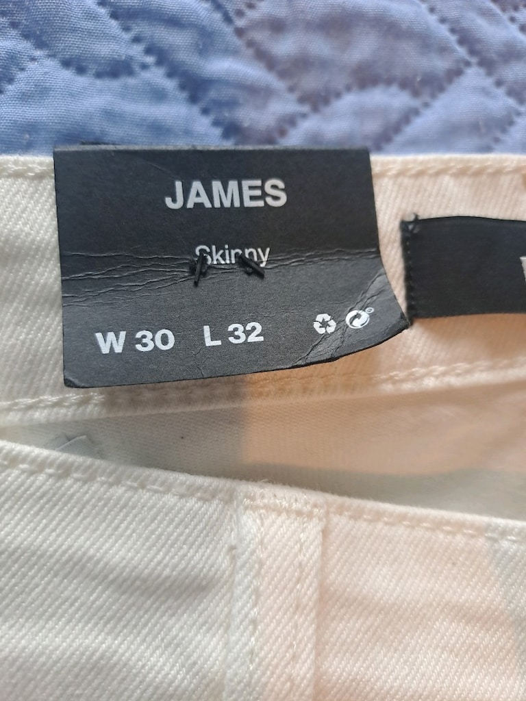 Mavi Marka Etiketli Beyaz Pantalon - 5