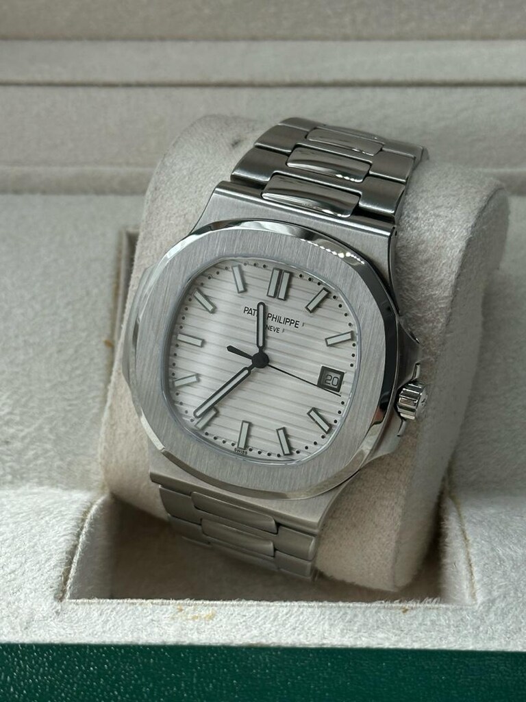 PATEK PHİLİPPE 5711 BEYAZ PPF ETA - 2