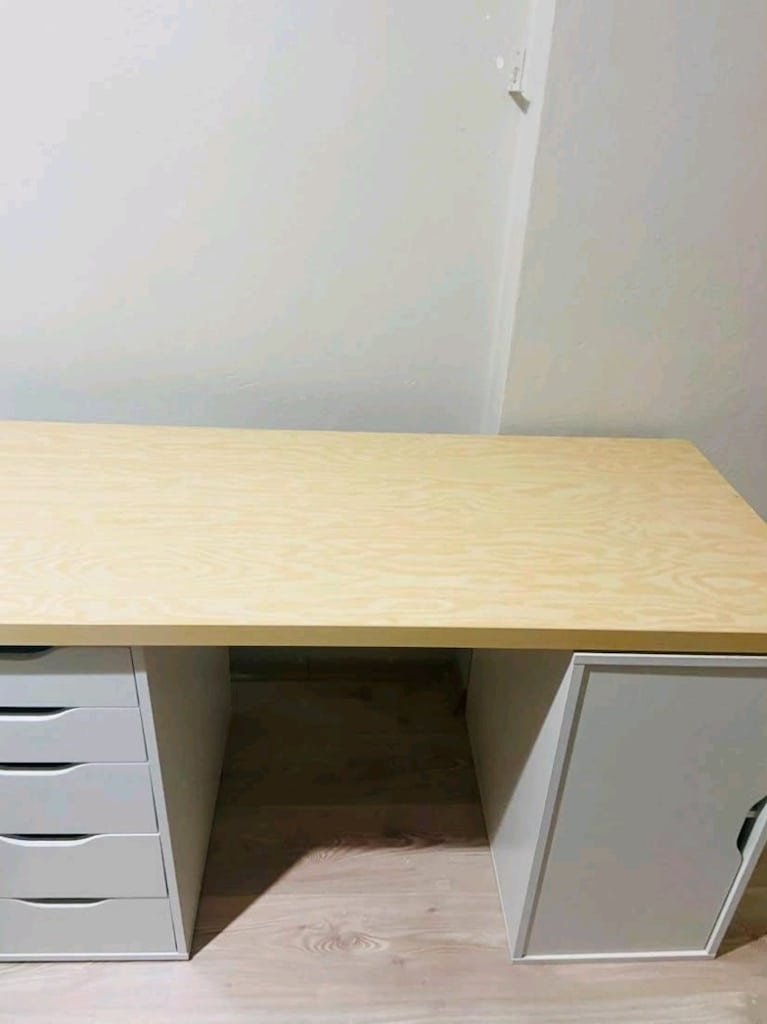 IKEA Çalışma Masası 140x60 cm – Çok Temiz - 3