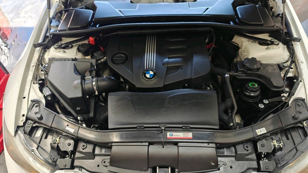 Sahibinden Temiz BMW 3.20D - 8
