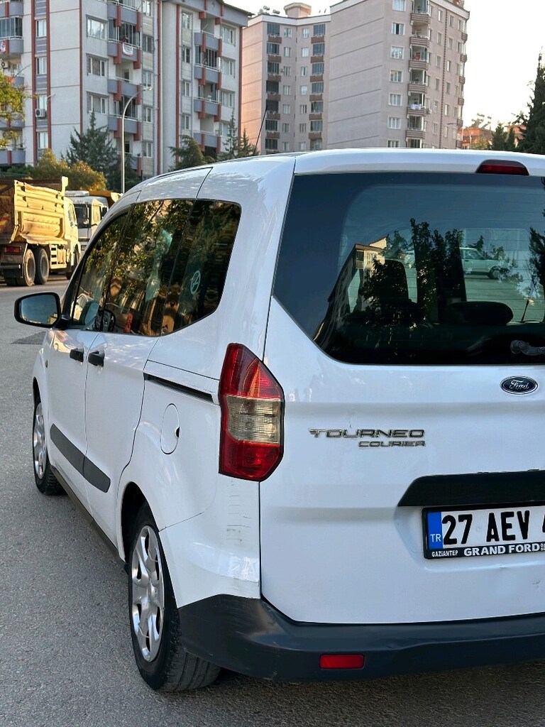 İlk Elden Ford Courier - 9