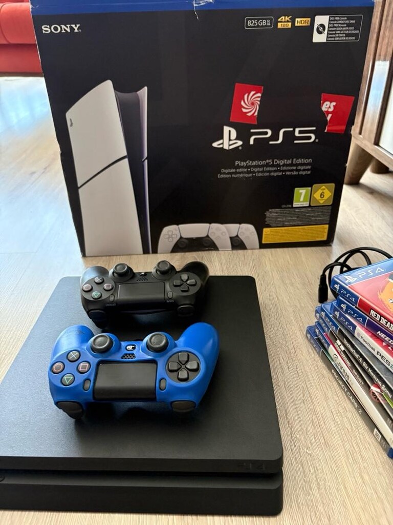 PS4 Tek kişi tarafından kullanılmış kusursuz 500GB. Cd ve Store destek - 20