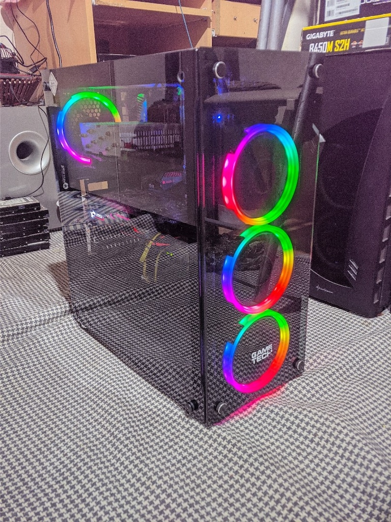 Fx 4.7 Ghz - 16gb Ram - Rx570 Ekran Kartı Gaming Bilgisayar Kasa - 3