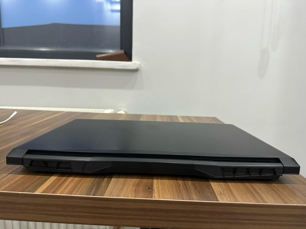 MSI Katana17 B13V 4050 512 SSD 16GB RAM - 11
