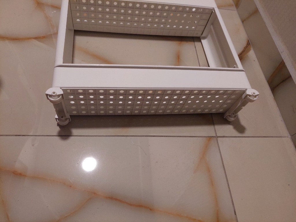 Tekerlekli servis sehpası. 4 raflı. Herhangi bir deforme yok. - 5