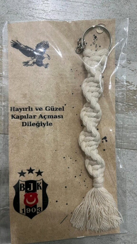 makrome anahtarlık(200 adet var)adet fiyatı 4,5 tl - 4