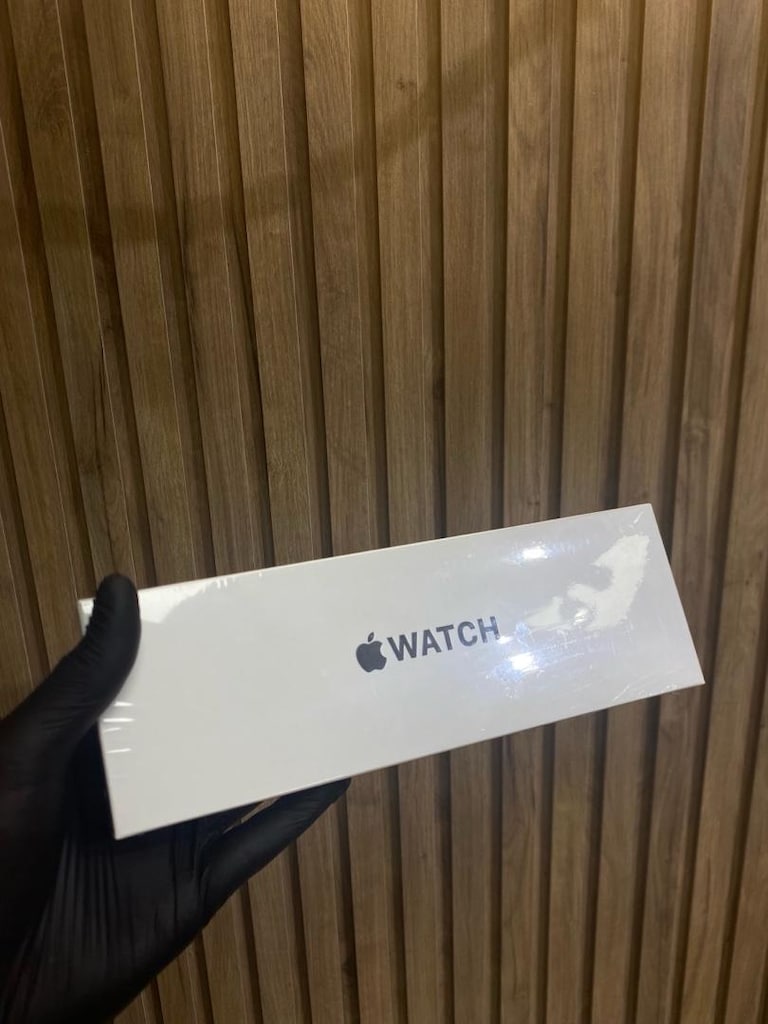 apple Whatc 11 - 3