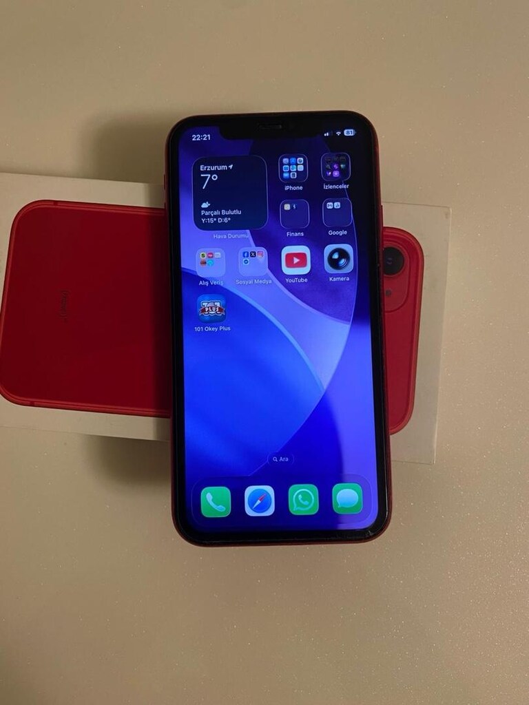 iPhone 11 Red - Kutulu Faturalı - 5