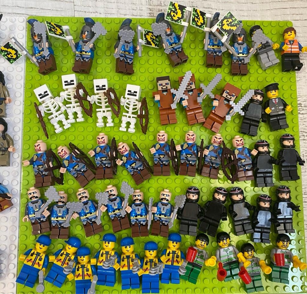 Lego karışık Karakterler - 10