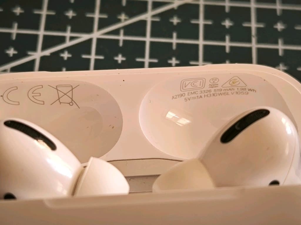 Orjinal airpods pro 1, A2084 ve A2083 kulaklık, A2190 lighting şarj - 2