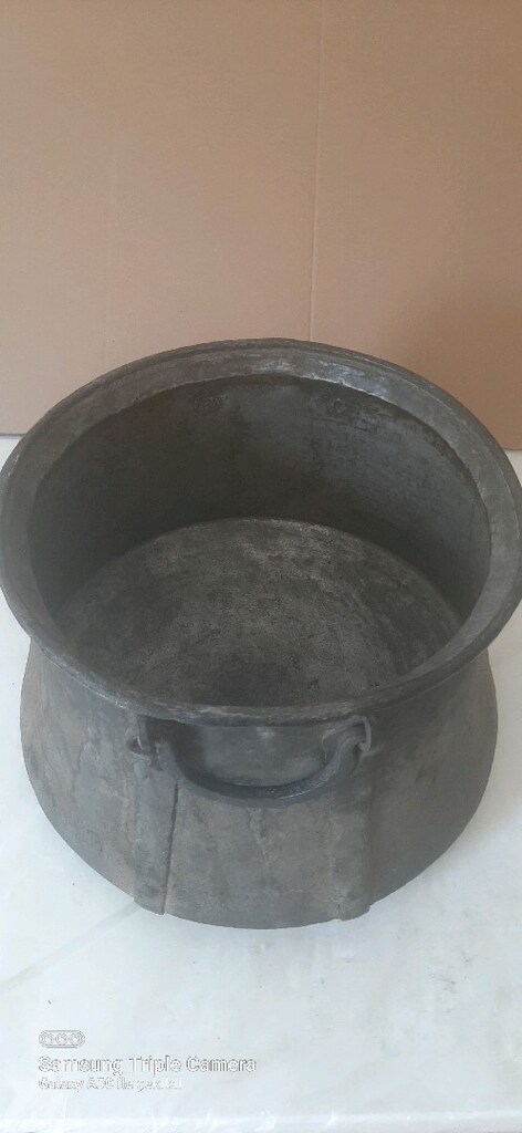 Antika. Bakır büyük şömine kazanı. Kurumu üzerinde. 1950 yıllarına ait - 3