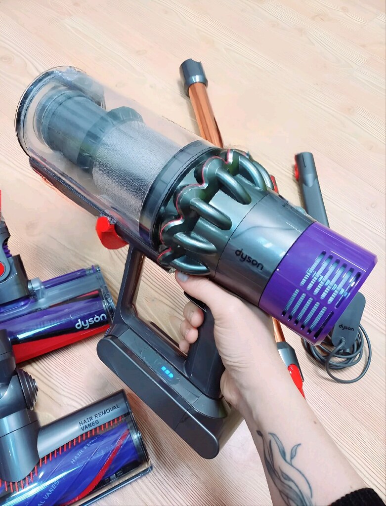 Dyson V10 2 Yıl Garantili Şarjlı Süpürge - 2