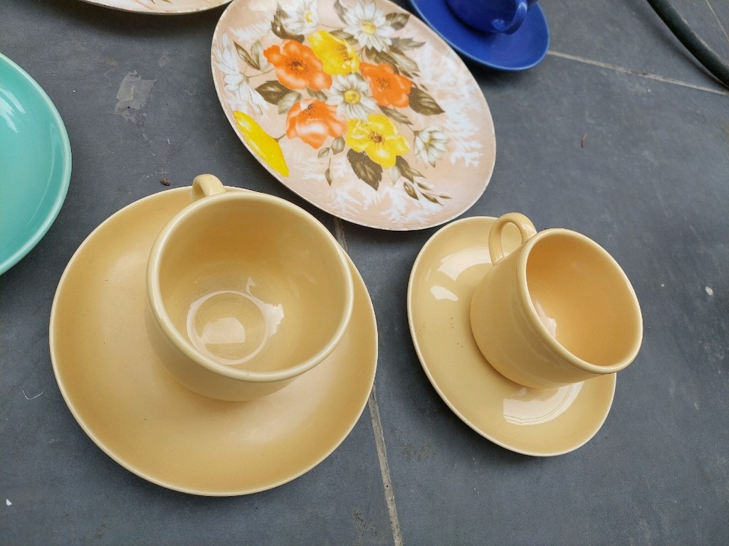 Vintage Güral stoneware porselen fincan. Vintage renk melamin tabak. - 3