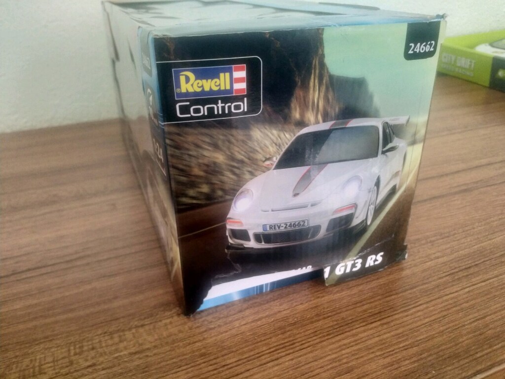 UZAKTAN KUMANDALI IŞIKLI PORSCHE 911 GTR3 RS LİSANSLI - 8