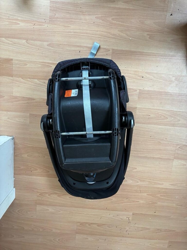 Komple Set-Maxi Cosi Oto Koltuğu+family fix+Mothercare baston araba - 6