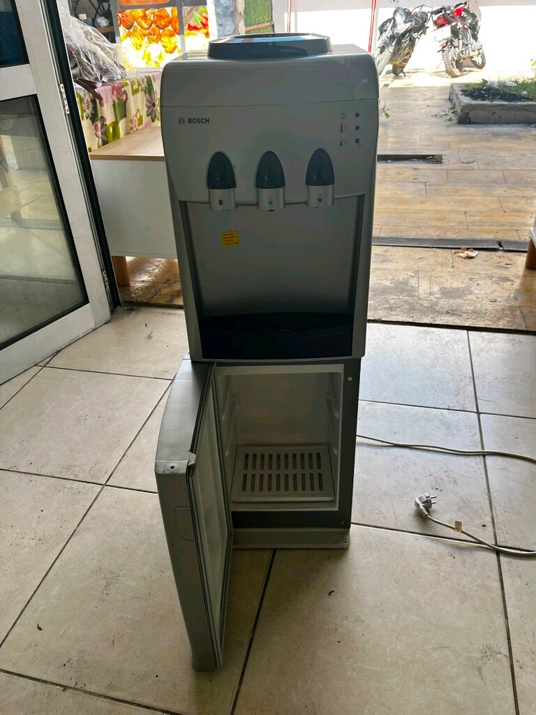Alt tarafı dolaplı su sebili - 2