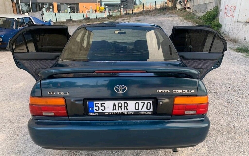 TOYOTA COROLLA 1.6 GLİ 1996 KLİMALI ACİL SATILIK - 2