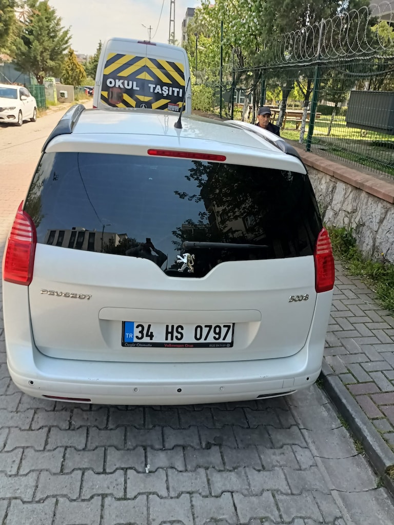 Peugeot 5008 Premium Pack 2011 Model Otomatik Cam Tavan - 8