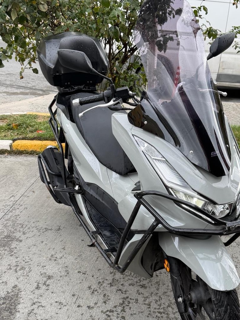 PCX 2024 Temiz hasarsız - 2