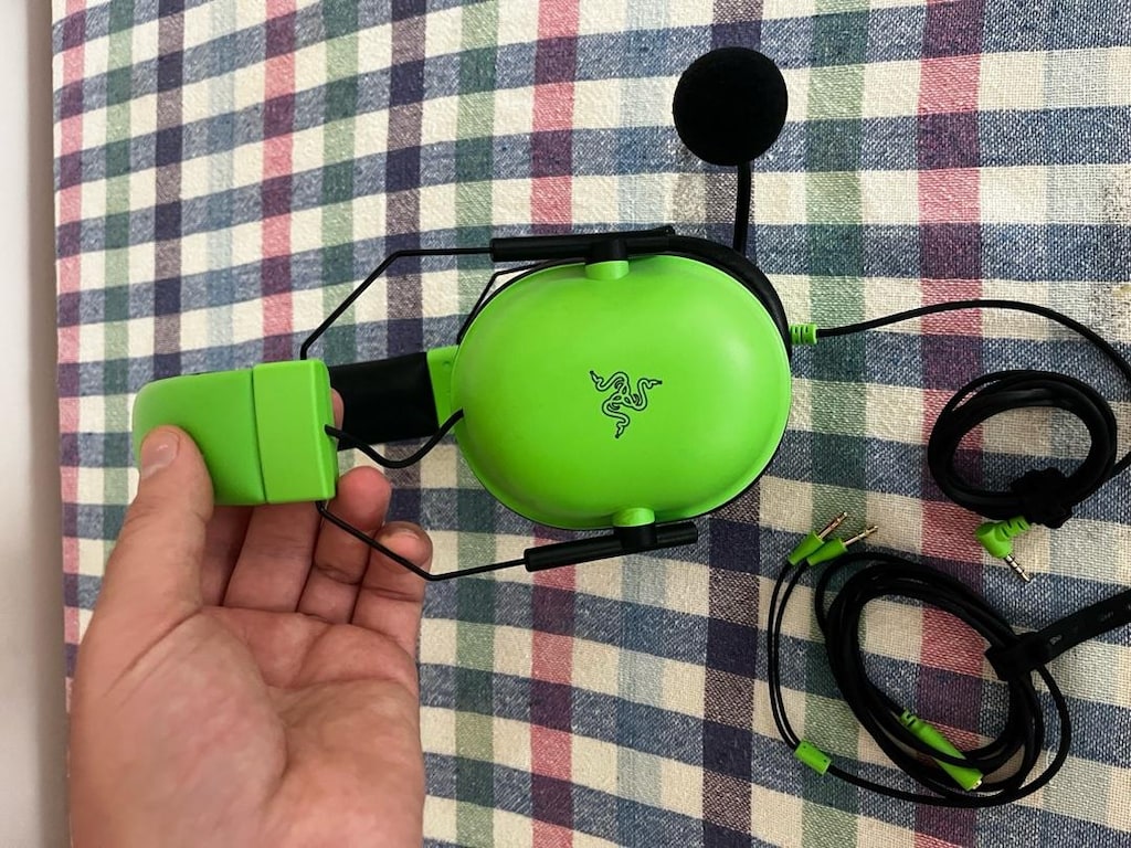 RAZER BLACKSHARK V2 X - 2