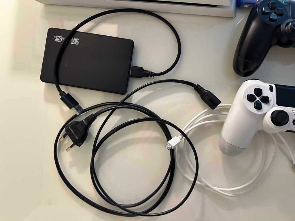 Sony Playstation 4 1TB - 10
